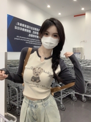 Actual shot of early spring 2024 contrasting raglan print half-open collar design with pure cotton long-sleeved T-shirt top