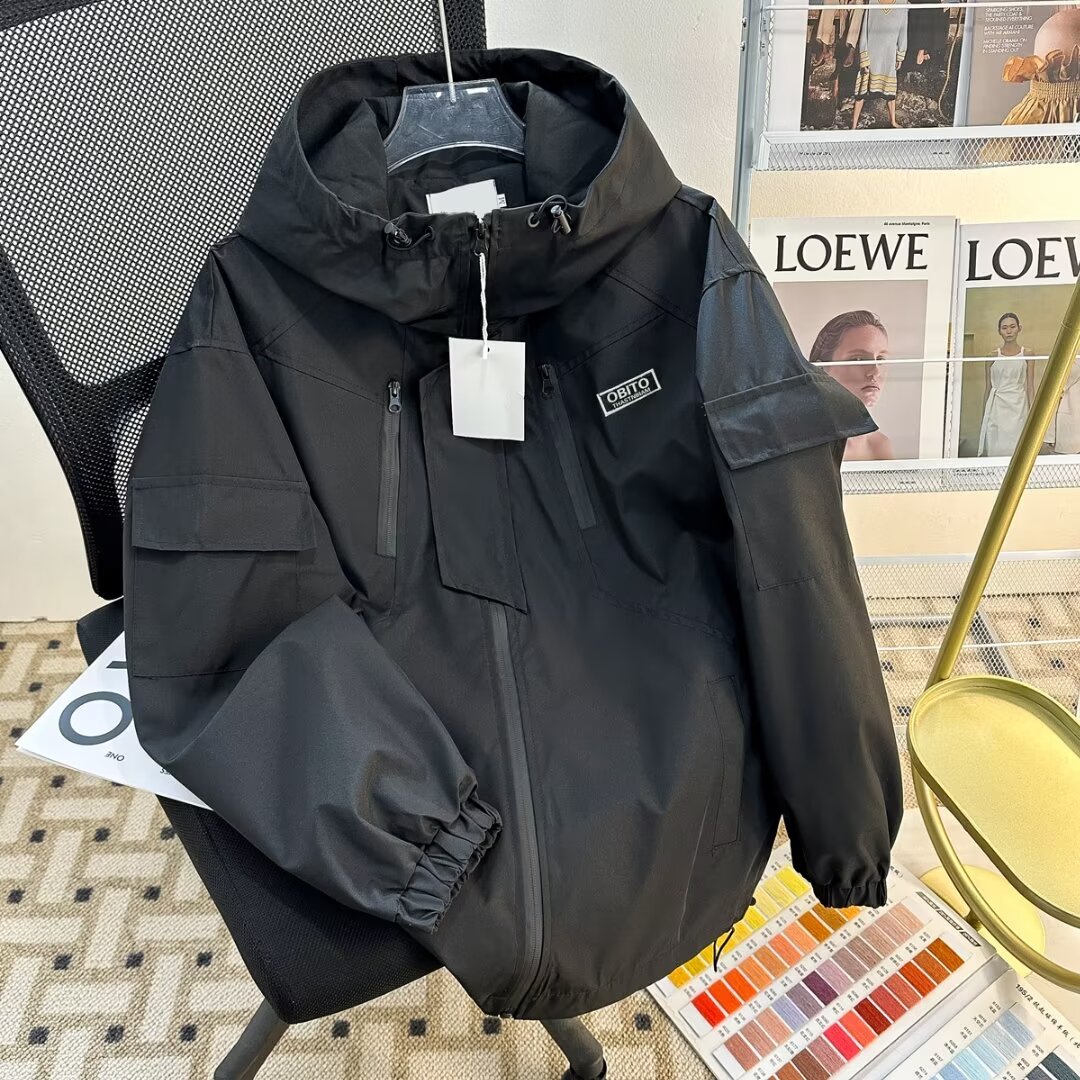 Mountain style outdoor windproof jacket, functional wind jacket for women, handsome trendy loose hooded jacket, versatile mountaineering clothing