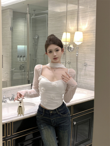 Real shot of three-dimensional flower top for women with removable mesh sleeves tube top