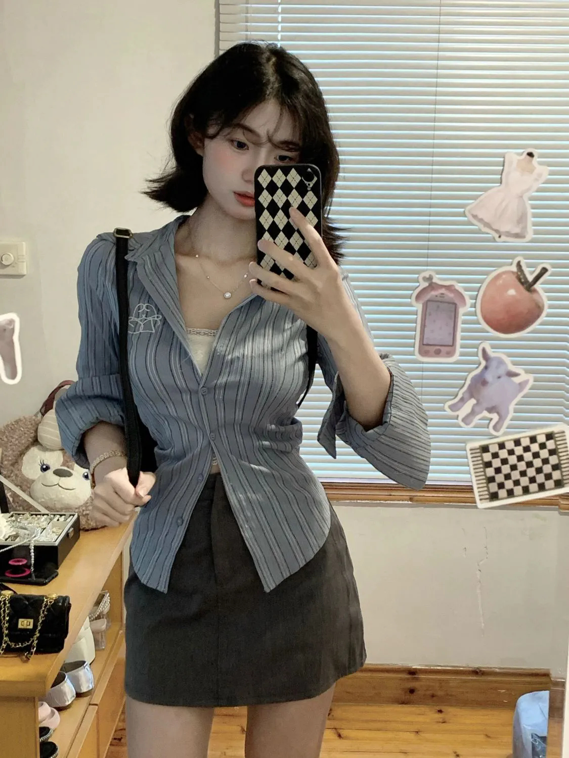 American retro embroidered long-sleeved striped shirt for women in summer, pure desire to slim down the waist, slimming bottoming shirt, simple suit