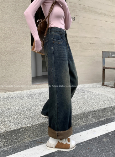 Actual shot of velvet and thickened new style loose slimming wide leg long jeans for women