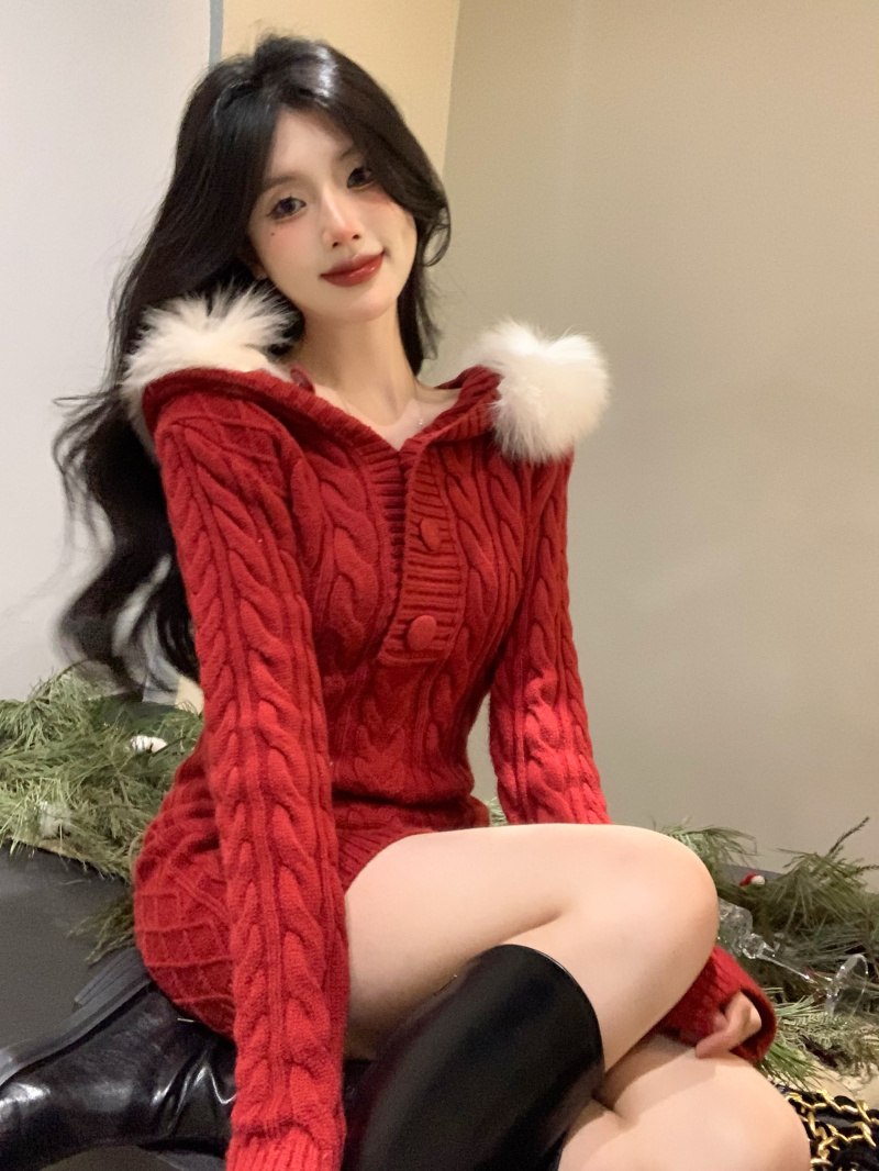 Real shot of 2024 new autumn and winter New Year shirt with beautiful breasts fufu hooded fur collar woolen dress