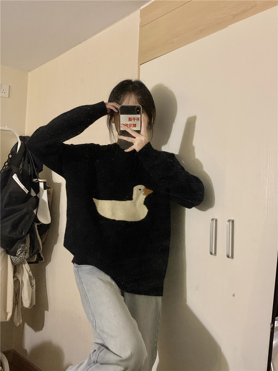 Real shot!  College style simple cute cartoon duck pullover sweater for women