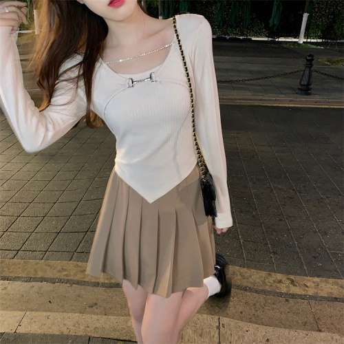 New pure desire French hottie irregular hem long-sleeved fake two-piece T-shirt top + pleated skirt suit
