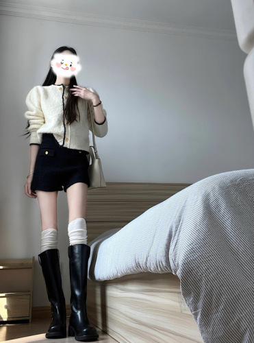 Actual shot of small fragrant boots, must-have black slimming shorts + mohair knitted cardigan suit jacket