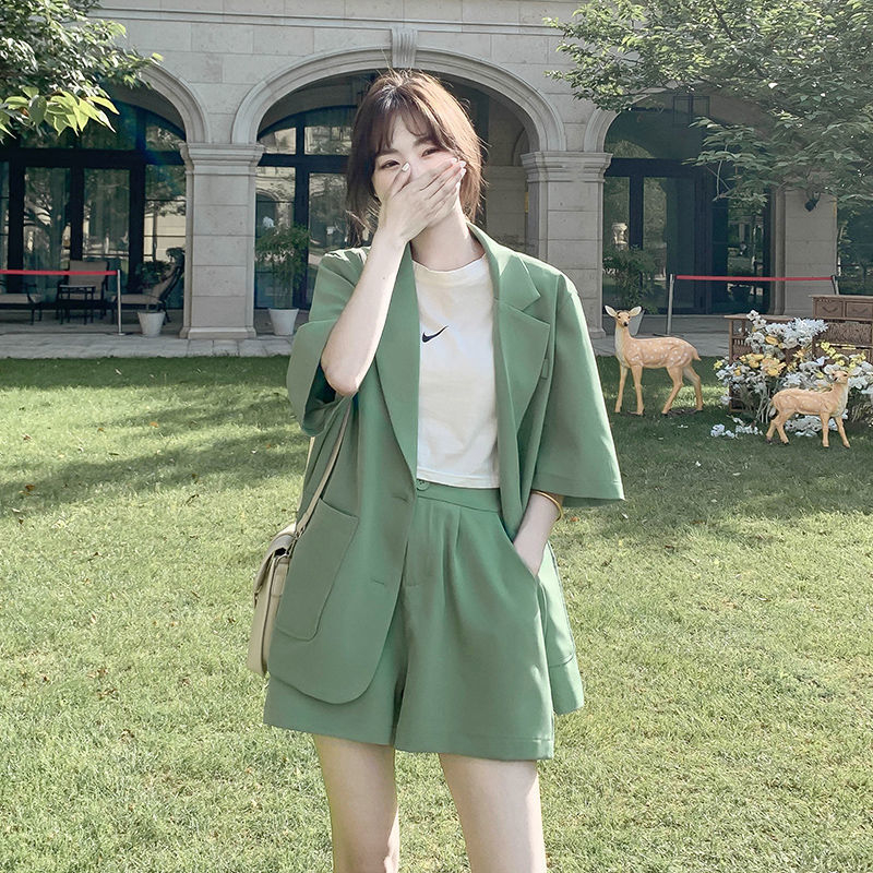 時尚小西裝套裝女士薄款2024夏季新款韓版休閒西服外套短褲兩件套