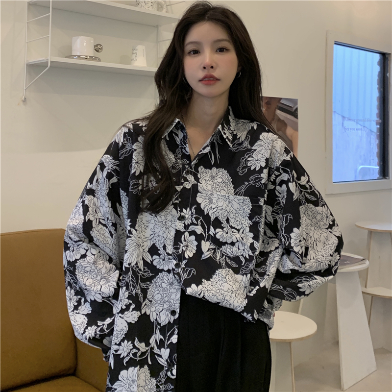 Actual photo of 100% polyester fiber floral print personalized unisex loose shirt