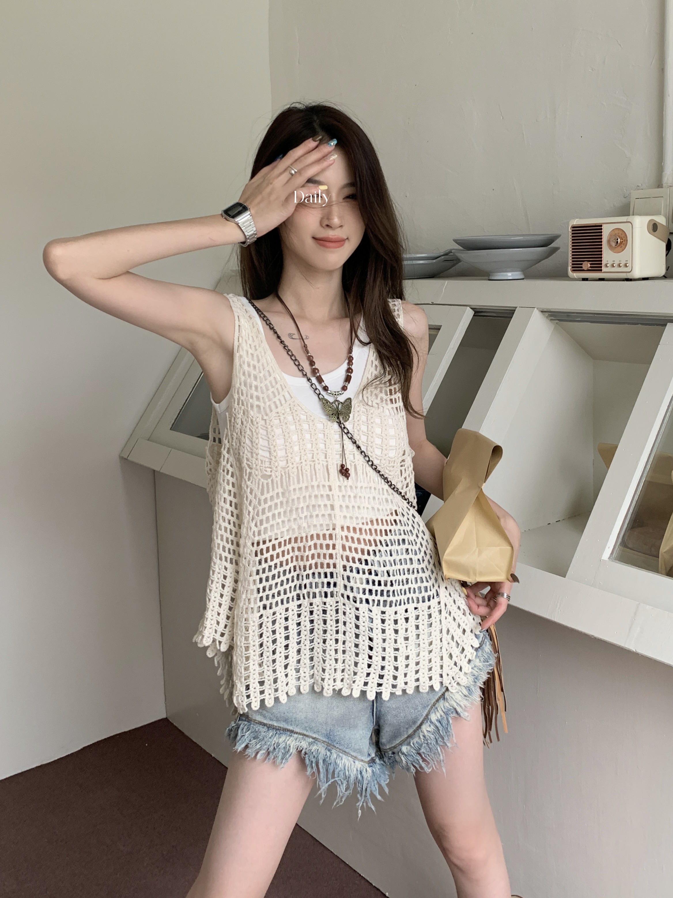 Real shots, large quantities of stocks in stock for summer, hollow crochet vest blouse + versatile white vest top