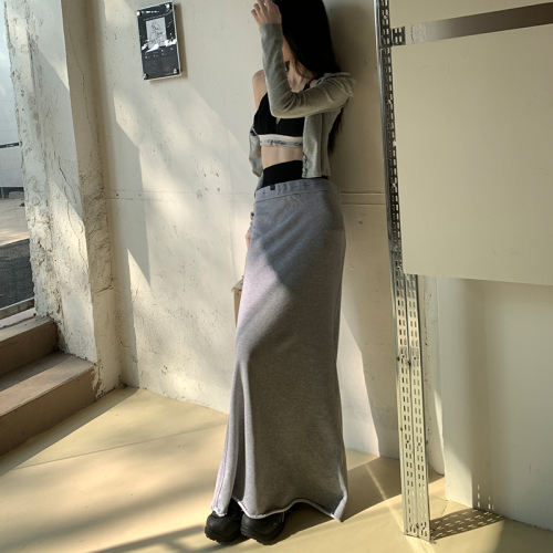 Real shot of ADOY-24, a beautiful heroine with pure love, curved waist and layers | Designed and versatile casual fishtail skirt