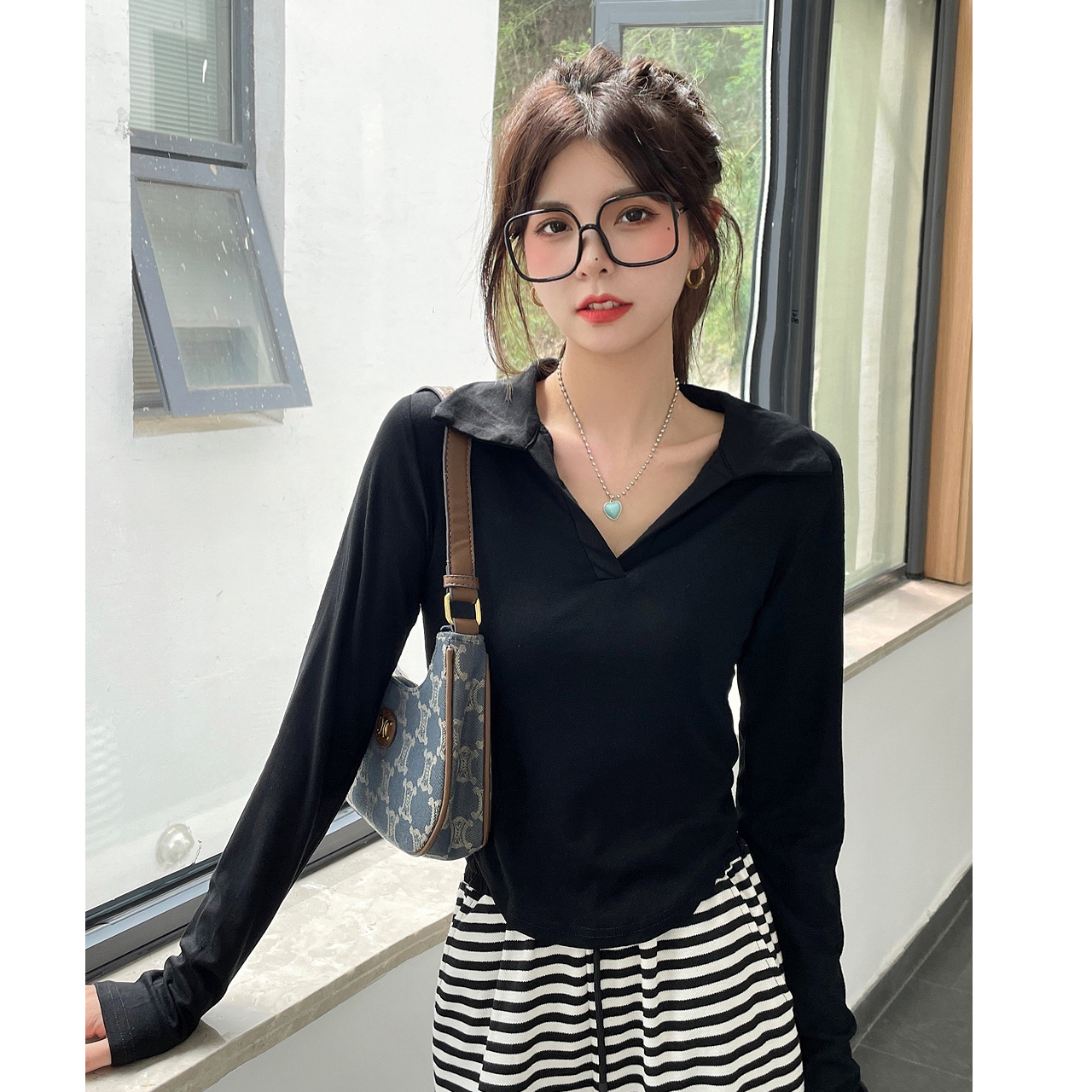 Early autumn unique and chic small tops for women new 2024 short polo collar long-sleeved hot girl white T-shirt