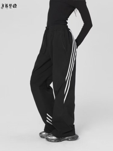 Designed striped black wide-leg sweatpants for women in spring American retro casual loose drape floor mopping pants trendy