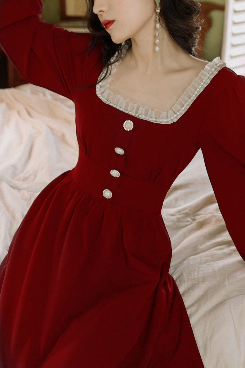 Hepburn Little Red Dress Spring Retro French Girl Burgundy Pearl Square Neck Dress