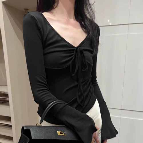 Autumn and winter pure lust style V-neck drawstring lace-up trumpet sleeve design slimming slimming bottoming shirt top