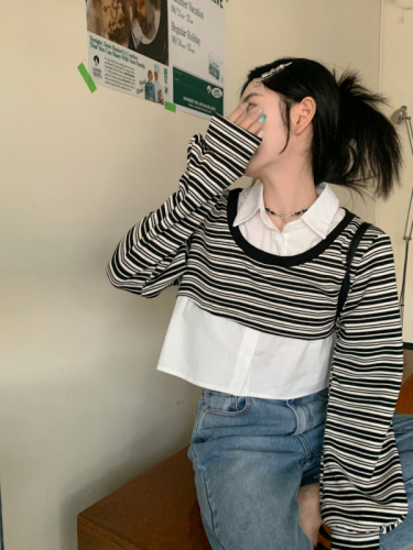Actual shot of the new contrast striped long-sleeved sweatshirt with Polo collar short top fake two pieces