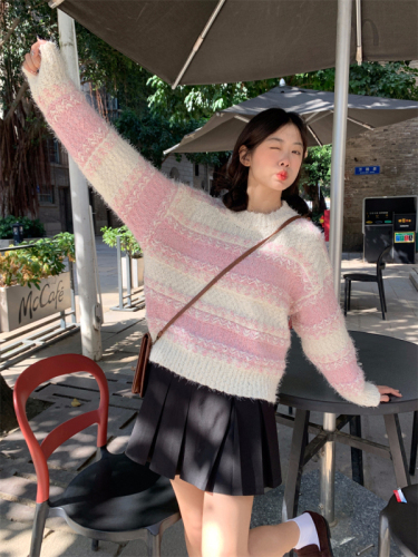 Actual shot of new winter Korean style high-end soft and lazy style thickened retro style contrast color long-sleeved sweater