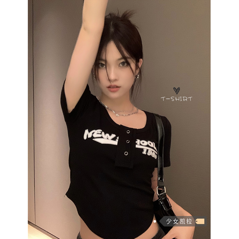 不規則字母印花短袖T恤女夏季新款美式復古修身黑色短款上衣