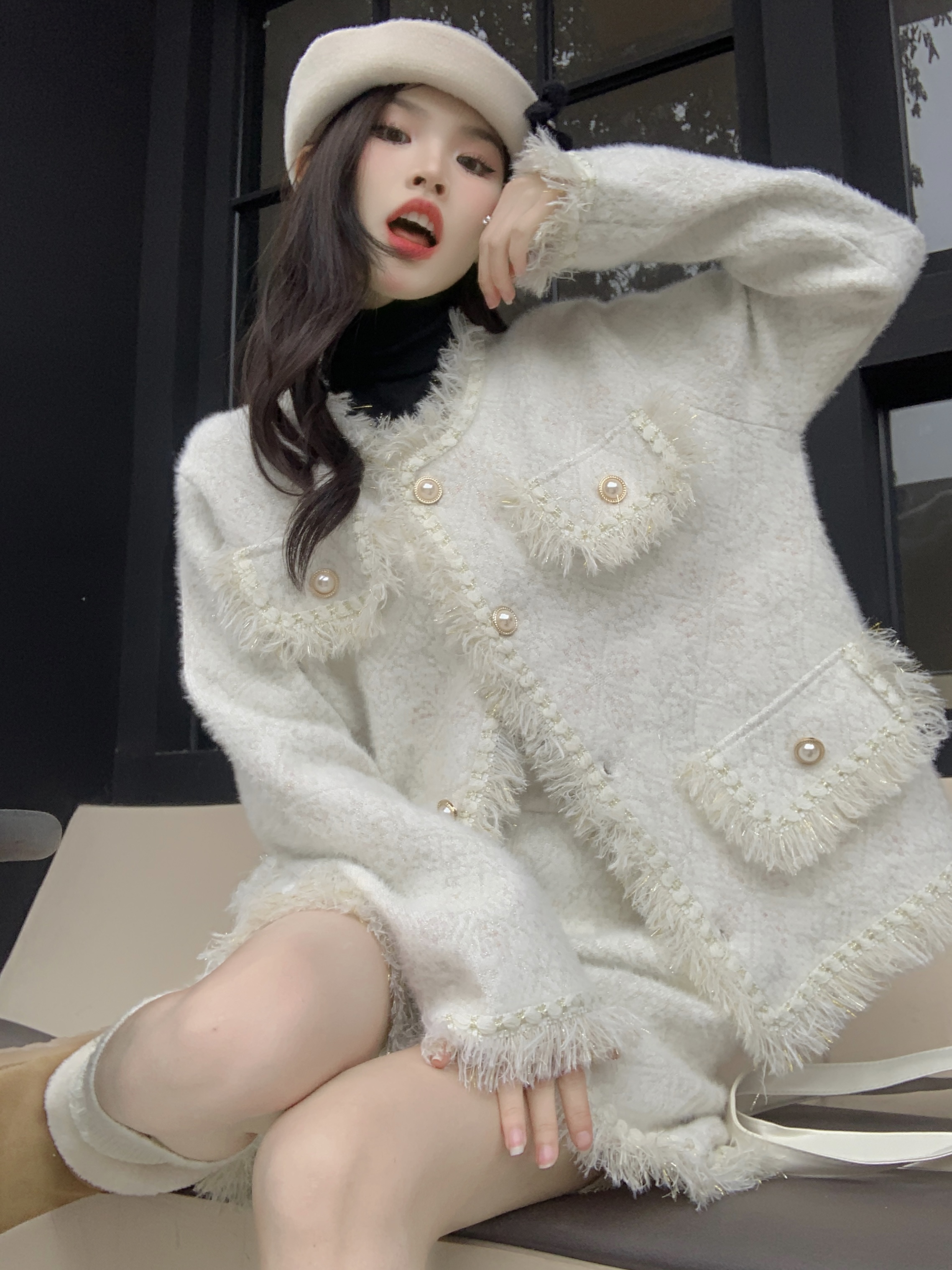 Actual shot of spring and autumn high-end temperament socialite small fragrance suit mink velvet top jacket + pants
