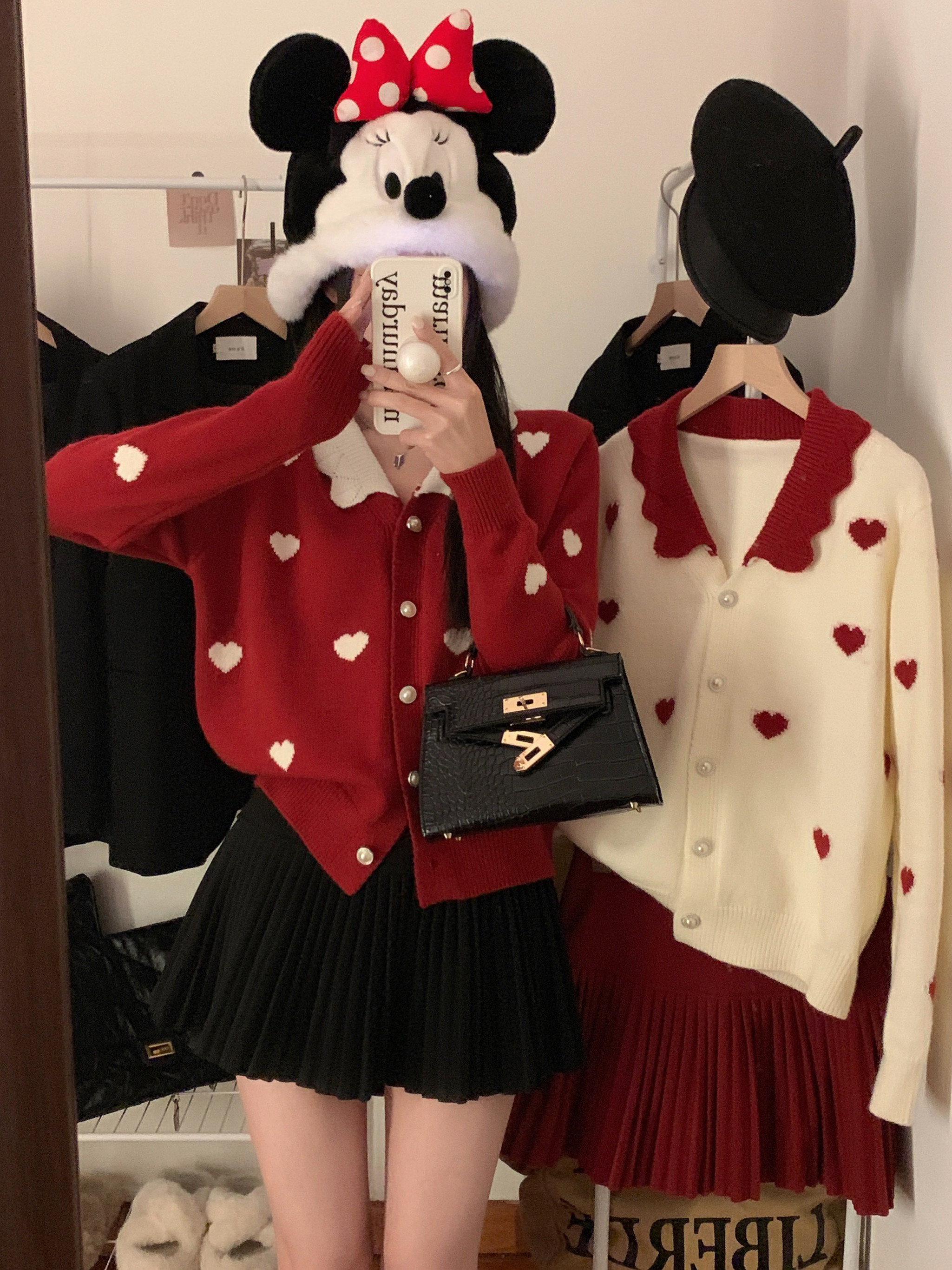 Actual shot of New Year's wear V-neck love sweater jacket women's autumn and winter inner layer sweet knitted cardigan top