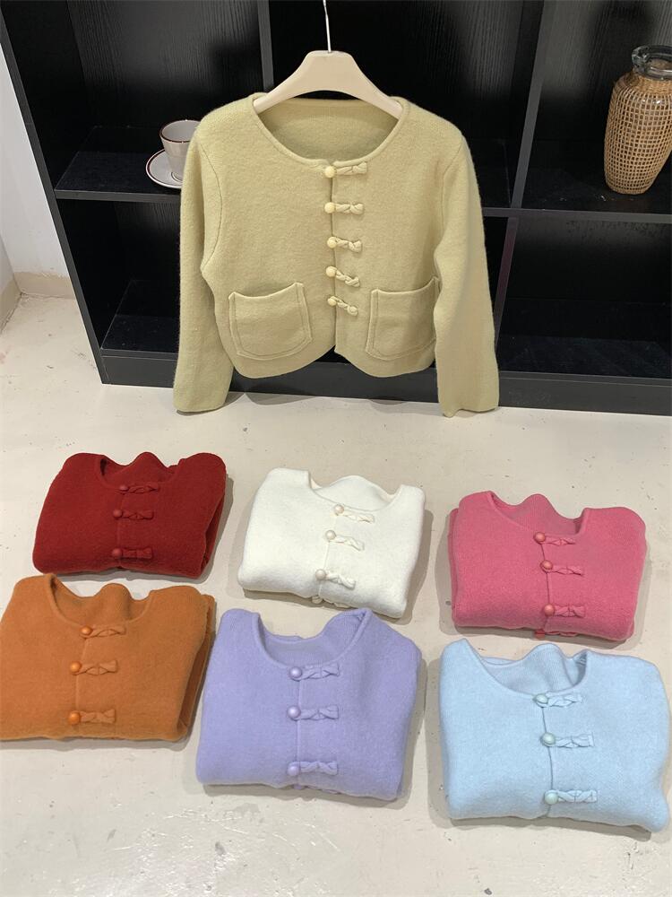 Actual shot ~ New Chinese style Chinese style disc buckle soft waxy sweater new style high-end and elegant lady knitted cardigan jacket