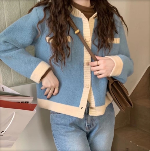 2023 Spring and Autumn New Sweater Jacket Women's Color Matching Loose Outerwear Knitted Cardigan Korean Gentle and Sweet Small Coat