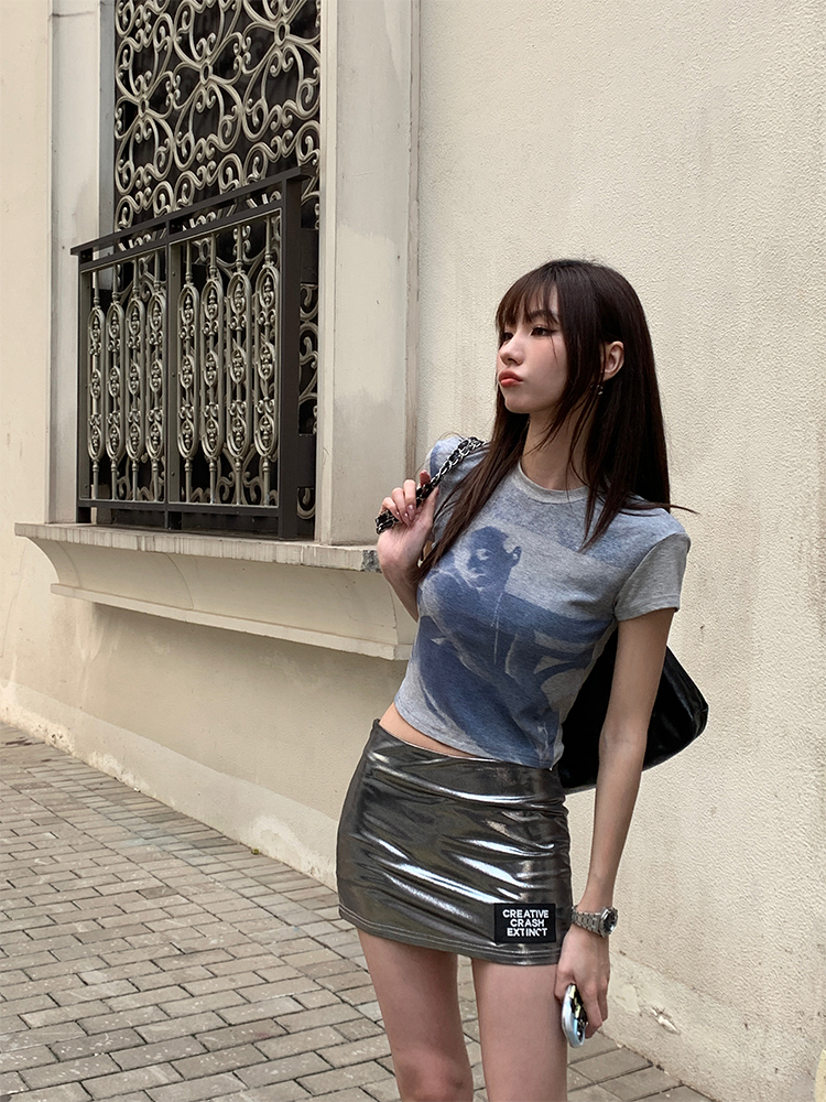 夏季新款印花復古短袖圓領顯瘦t恤女短款設計感修身純欲上衣