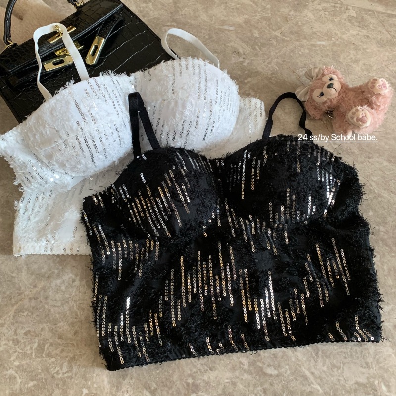 Actual shot of 2024 spring fashionable sparkling sequined camisole with breast pads, sexy and beautiful back top for outer wear