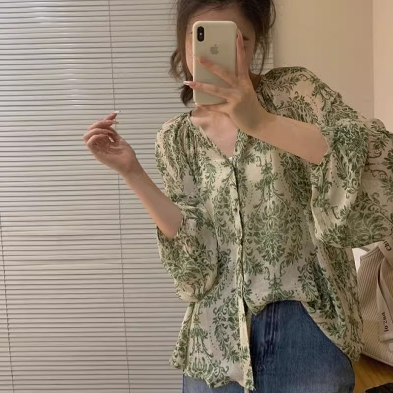 Original workmanship design retro loose slim green floral lantern sleeve summer new sun protection shirt for women