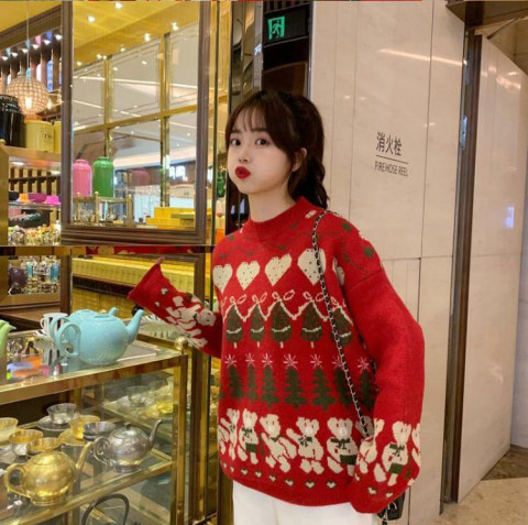 New autumn and winter red Christmas snowflake warm sweater for women Korean style loose outer wear pullover sweater thick women's trendy