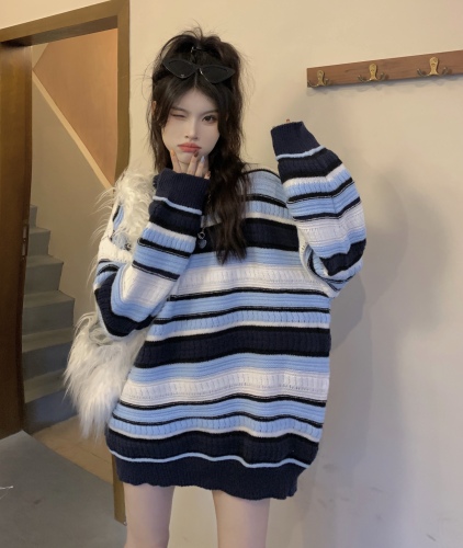 Actual shot of Korean niche striped sweater oversize lazy style salty Japanese style age-reducing sweater