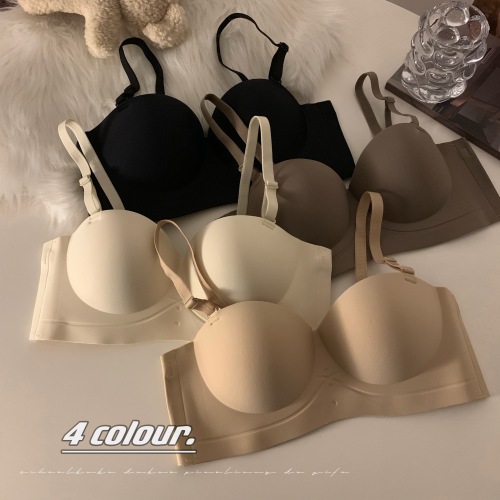 Real shot of underwear for women, seamless small breasts, big bra, no wires, push-up, comfortable and breathable girly bra