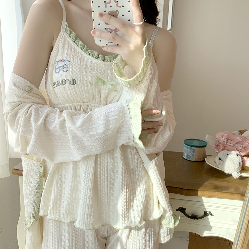 Aishang three-piece set with chest pad 2024 spring and autumn Korean version new pajamas women's jacquard sweet home wear set