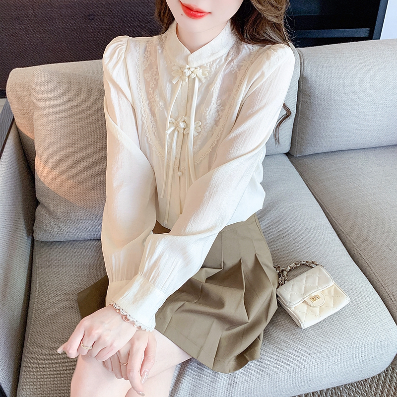 2024 Early Spring New Chinese Style National Style Embroidered Disc Button Exquisite Shirt Gentle, Sweet and Versatile High Collar Top New Style