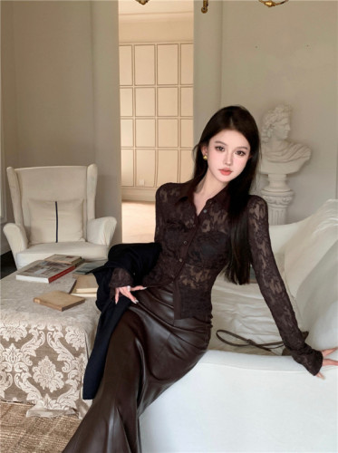 Real shot of high-end pure lust lace shirt short slim top + high-waist design pu leather fishtail skirt