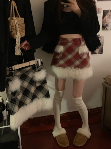 Real shot of red retro plaid woolen stitching fur skirt hot girl high waist A-line hip skirt