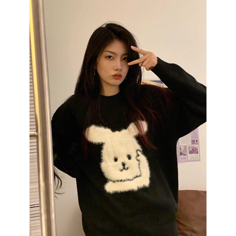 Japanese retro cartoon white rabbit sweater for women in autumn and winter, lazy style, loose round neck, versatile, western and sweet sweater