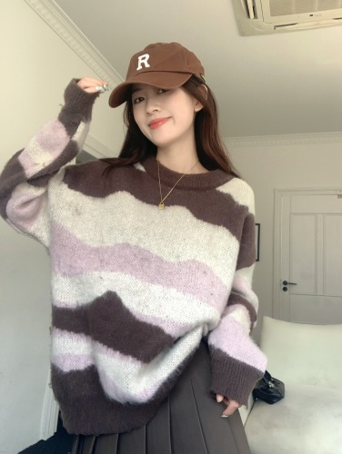 Real shot of lazy style soft and waxy retro knitted striped sweater for women loose autumn and winter design top