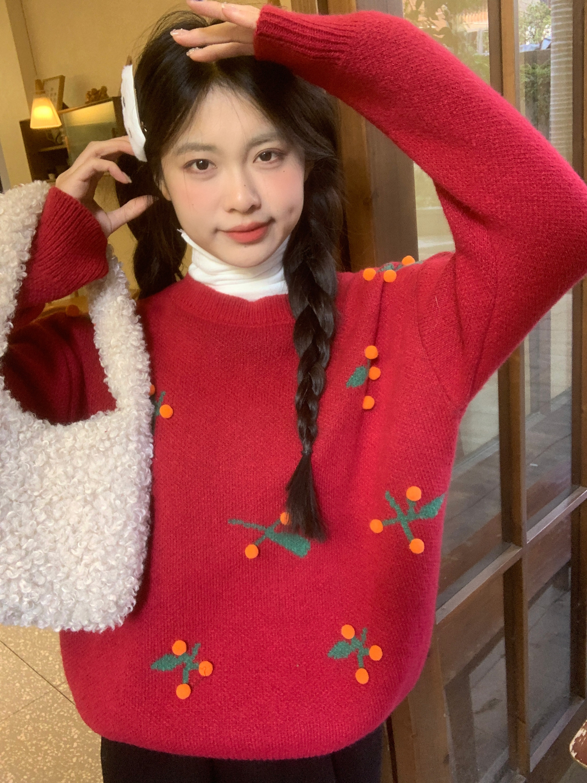 Real shot of soft and waxy retro Japanese red sweater for women in autumn and winter, lazy style, age-reducing and high-end cherry sweater