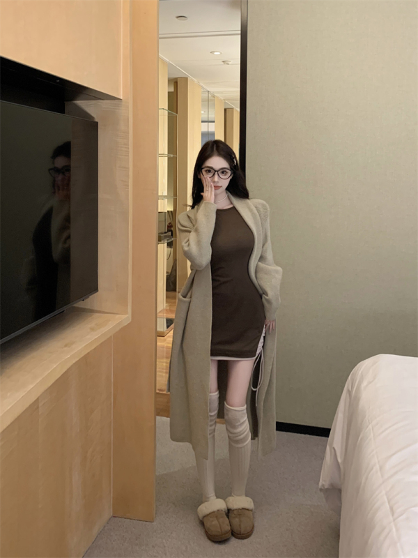 Real shot of autumn and winter pure lust atmosphere layered slim long-sleeved dress knitted cardigan two-piece set