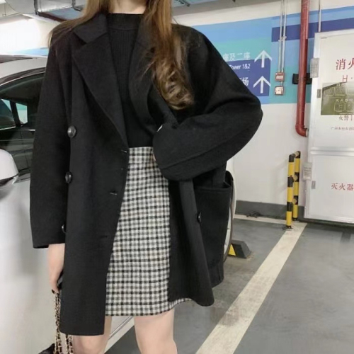 2023 new autumn and winter thickened woolen coat for women, warm, niche, loose, slimming and age-reducing, double-breasted trendy