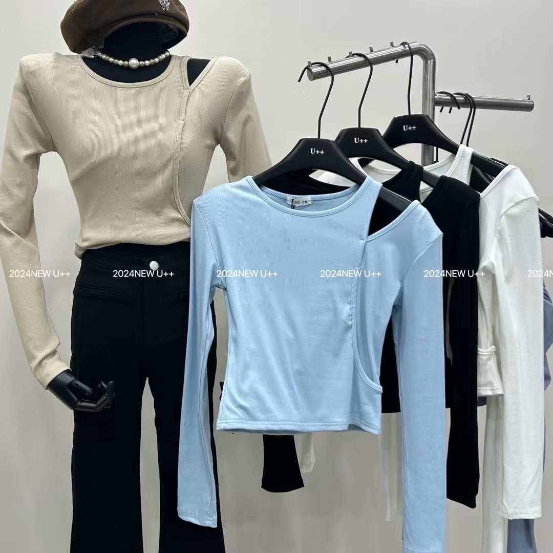 South Korea's Dongdaemun 2024 early spring new style shoulder-padded off-shoulder slim-fitting bottoming shirt solid color versatile long-sleeved top