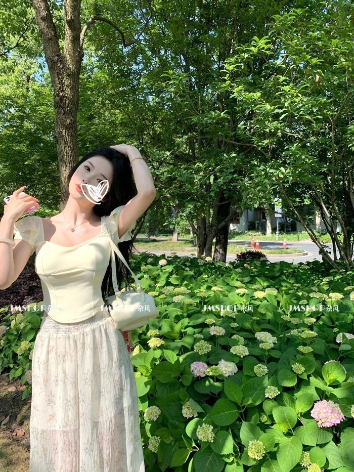 已出貨  韓系辣妹修身顯瘦短款t恤女短袖自帶胸墊高級感上衣女