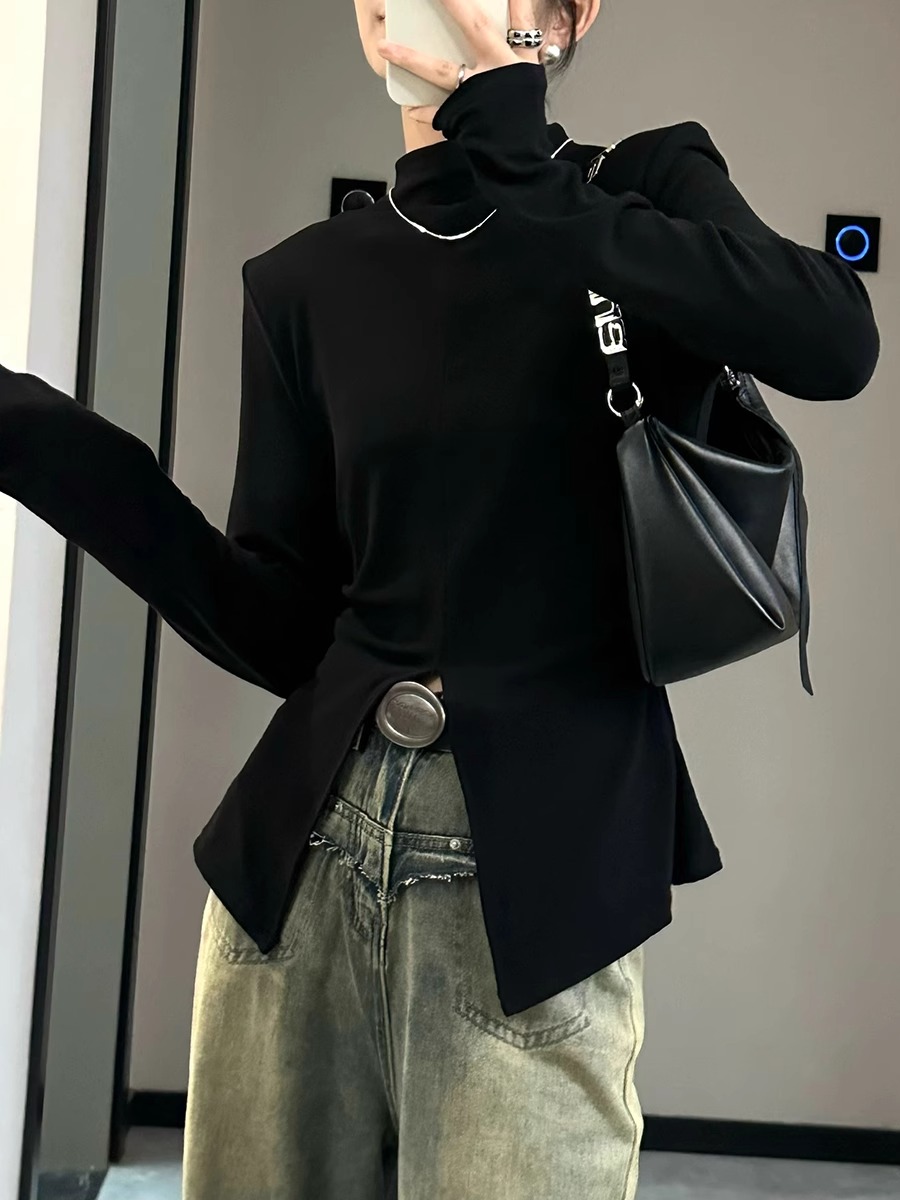 Already shipped, high-end half turtleneck slim long-sleeved T-shirt for women in autumn hem with slit design top for women
