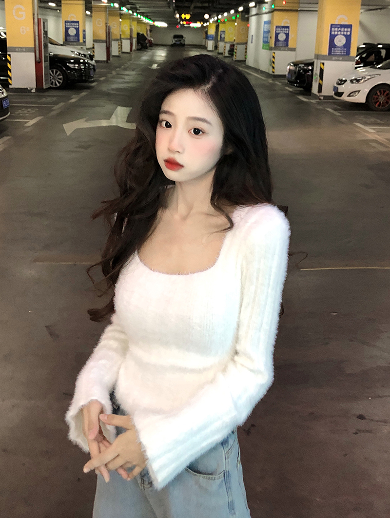 已出貨 方領毛衣女緊身秋冬季加絨白色打底衫短款修身針織衫上衣