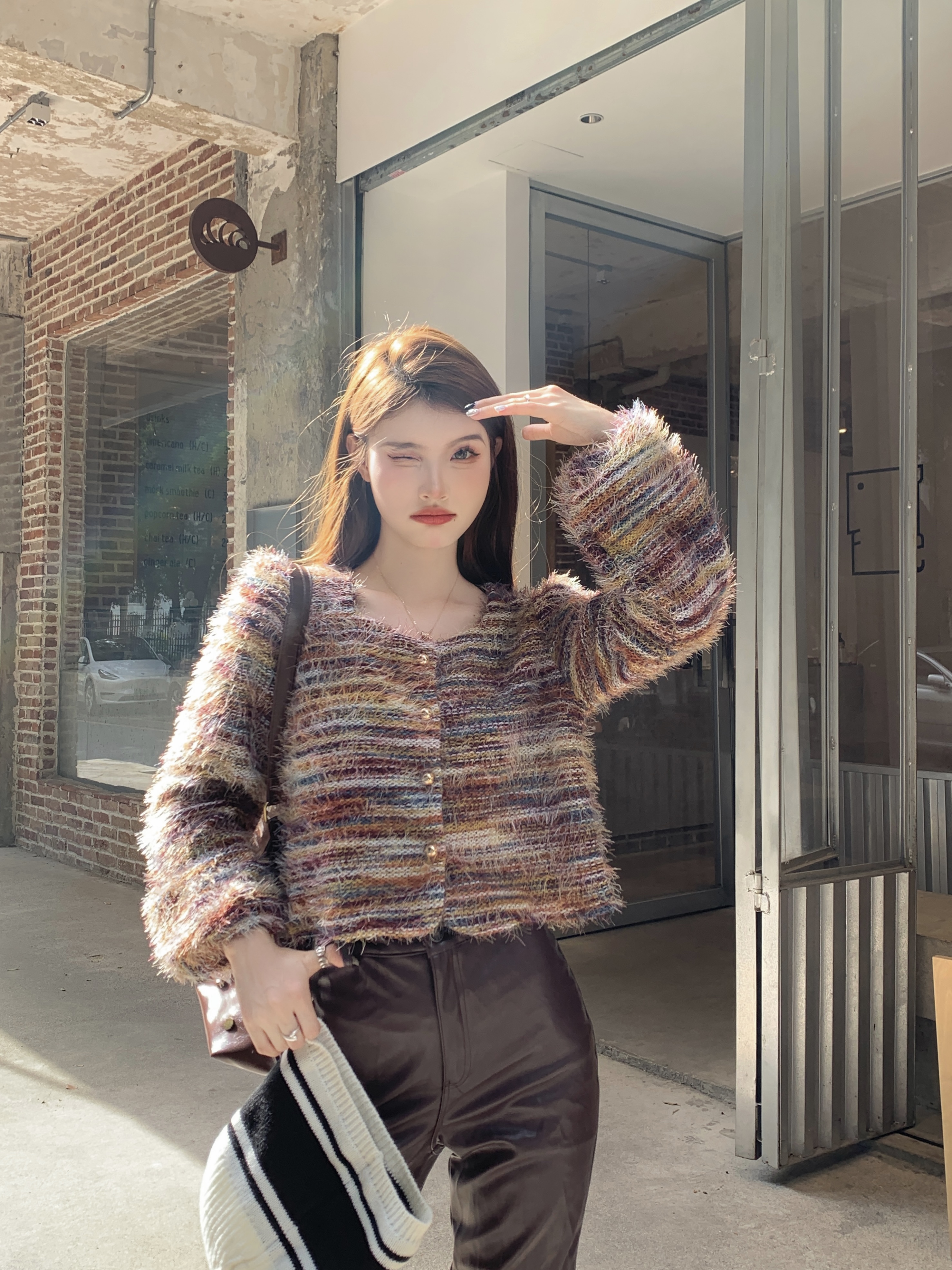 Actual shot of early spring retro striped long-sleeved sweater for women with soft and waxy loose short knitted cardigan design
