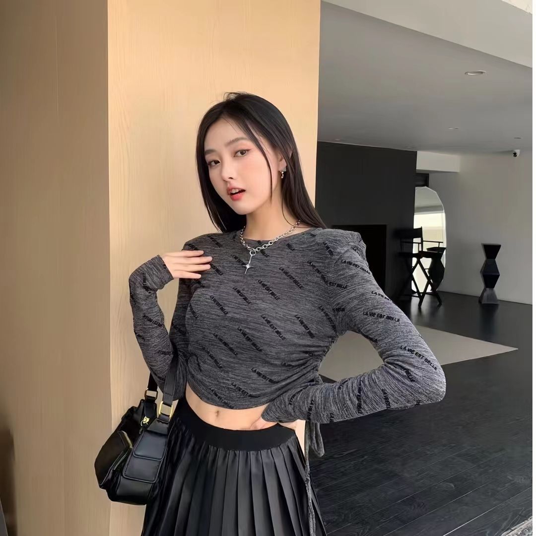 Already shipped American retro-style long-sleeved T-shirt, short strappy navel-baring autumn slim-fit round-neck top