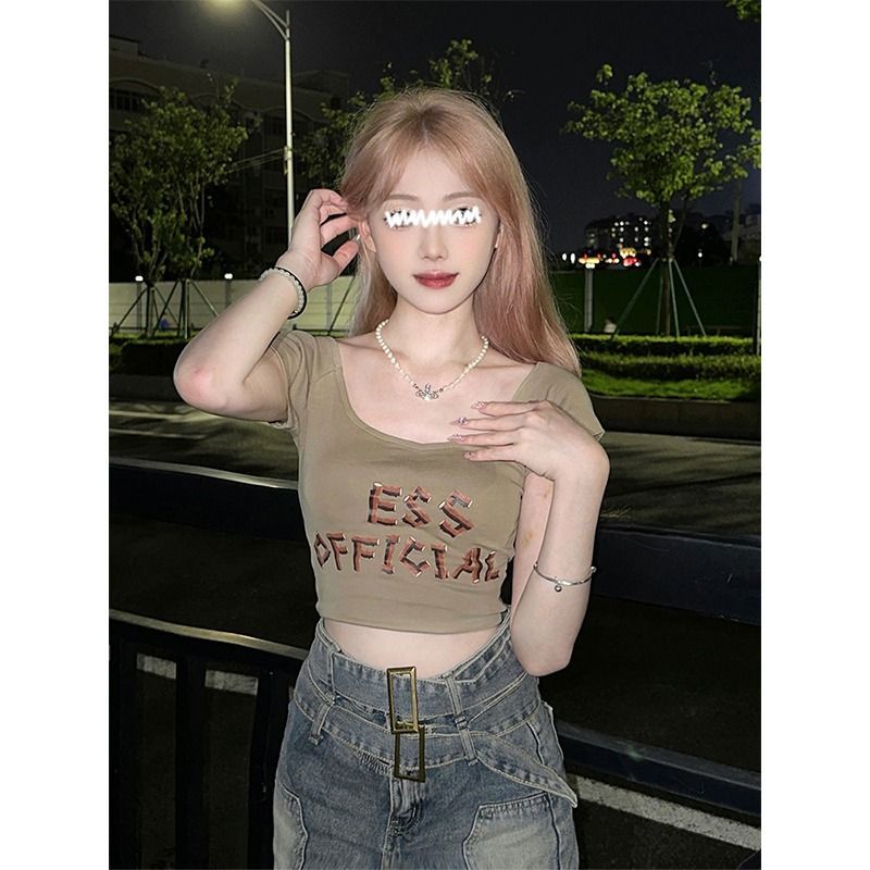 已出貨  美式辣妹短款上衣設計感純欲修身顯瘦短袖T恤上衣女