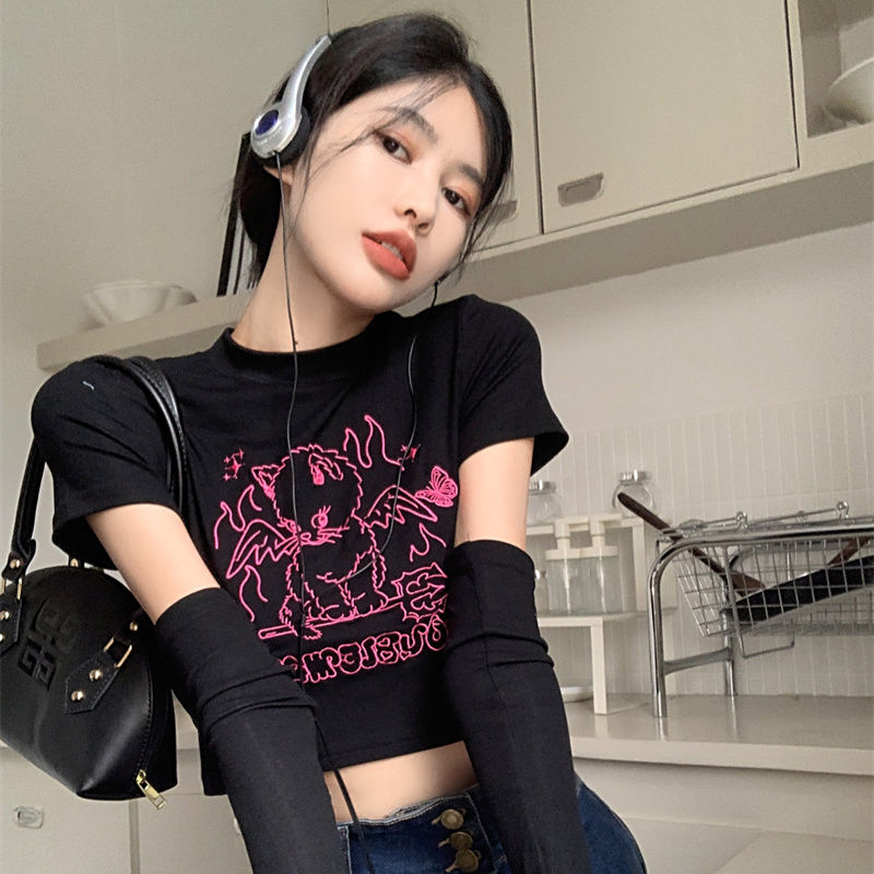Already shipped Korean college style short top for women summer new niche hot girl black T-shirt slimming