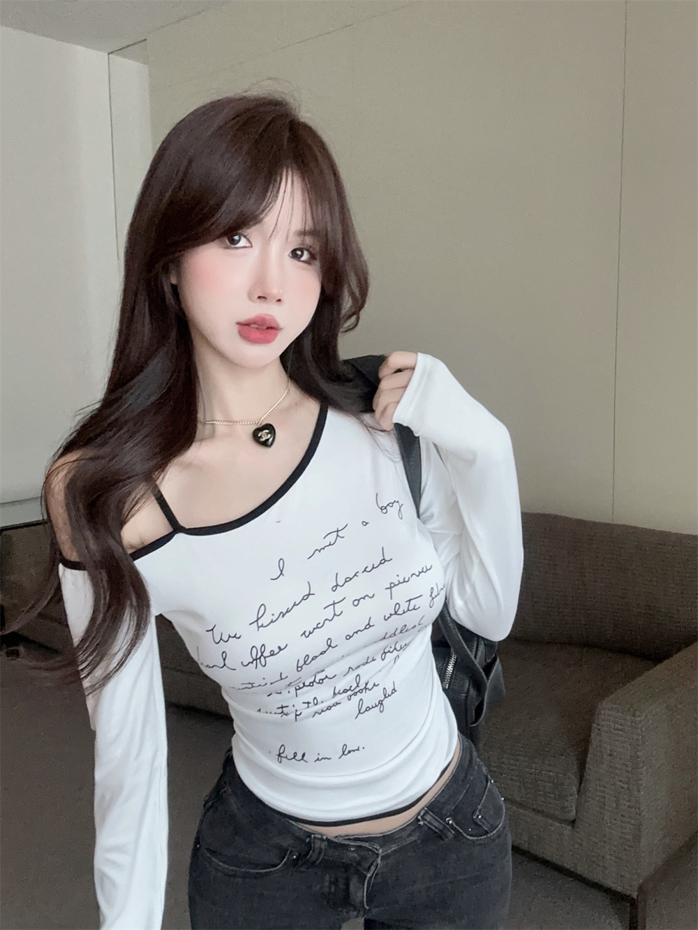 Actual shot - Designed color-blocked off-shoulder T-shirt with printed pure lust style spring long-sleeved T-shirt top