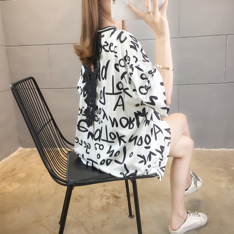 牛奶絲實拍夏季新款字母蕾絲拼接露背中長款短袖T恤女ins