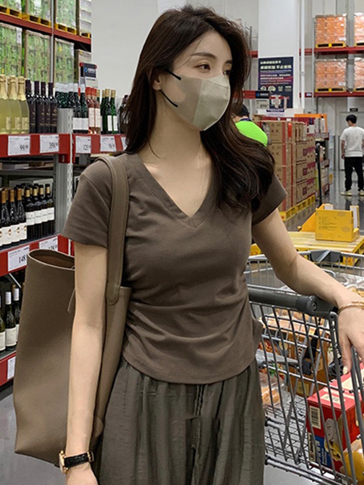 已出貨 v領正肩短袖t恤女夏季新款設計感小眾修身顯瘦辣妹短上衣